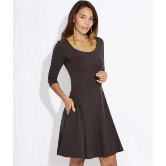 NEW PACT Organic Cotton Fit & Flare Skater Scoop Dress Minimal Black Size Medium - Picture 10 of 11